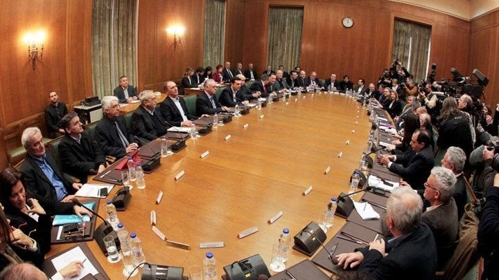 Αυτά είναι τα 13 νέα πρόσωπα της κυβέρνησης